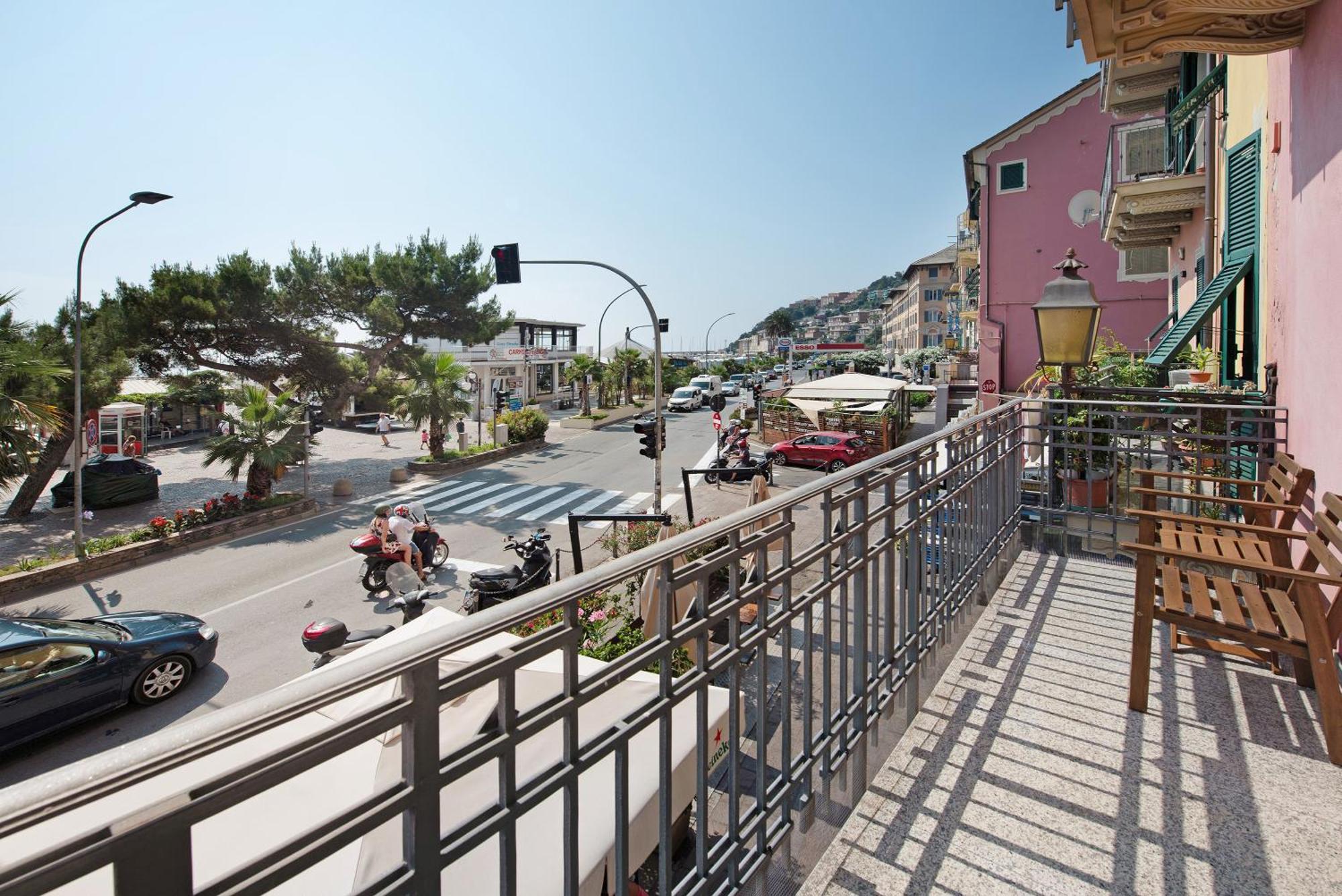 Apartamento La Finestra Sul Mare Arenzano Exterior foto